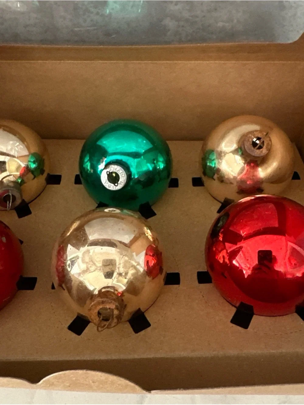 BOX OF 6 vintage ornaments multicolor